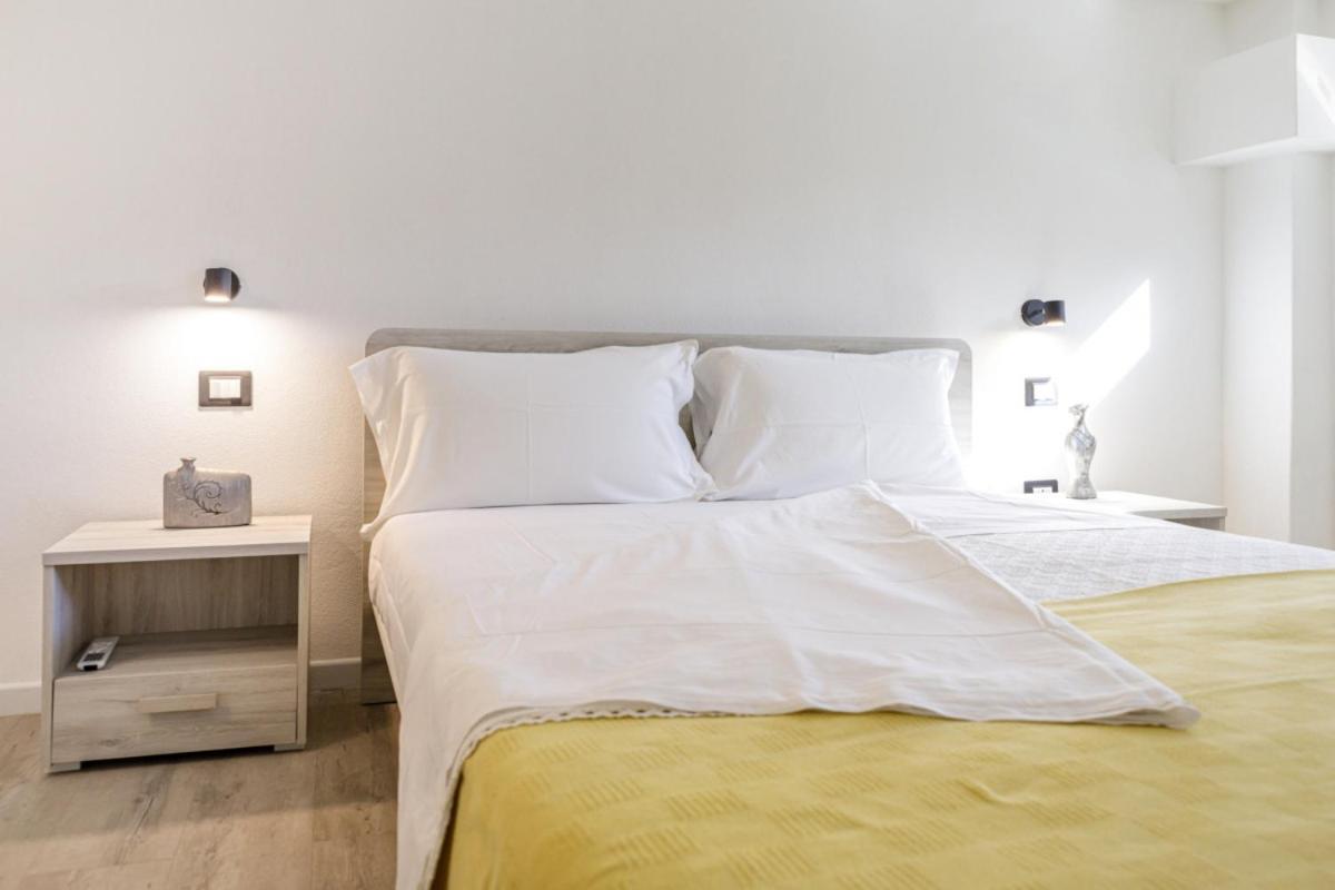 Bandiera 68 Apartment 卡利亚里 外观 照片